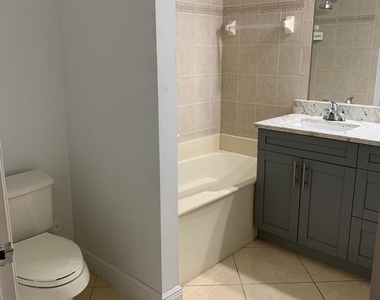 3549 Forest Hill Boulevard - Photo Thumbnail 11