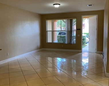 3549 Forest Hill Boulevard - Photo Thumbnail 6