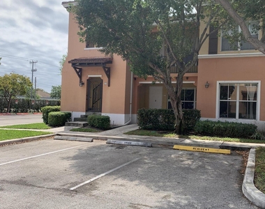3549 Forest Hill Boulevard - Photo Thumbnail 1