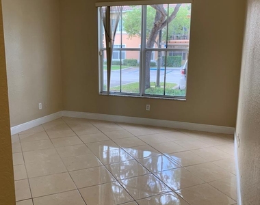 3549 Forest Hill Boulevard - Photo Thumbnail 9