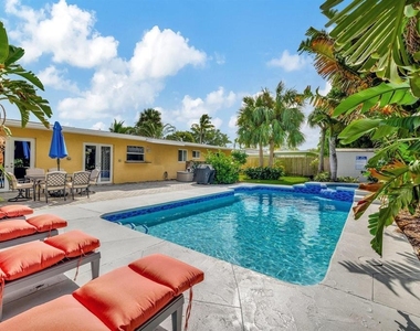 925 Ne 25th Avenue - Photo Thumbnail 33