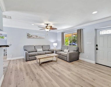 925 Ne 25th Avenue - Photo Thumbnail 6