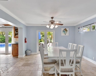 925 Ne 25th Avenue - Photo Thumbnail 16