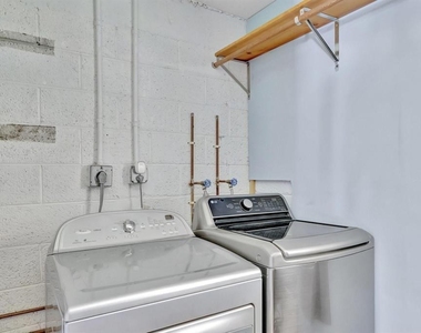 925 Ne 25th Avenue - Photo Thumbnail 17