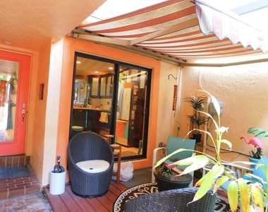 797 S Riverside Drive - Photo Thumbnail 4