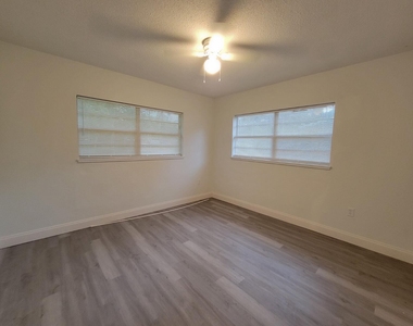 274 Se 14th Avenue - Photo Thumbnail 12