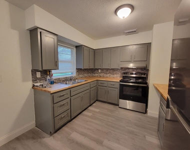 274 Se 14th Avenue - Photo Thumbnail 6