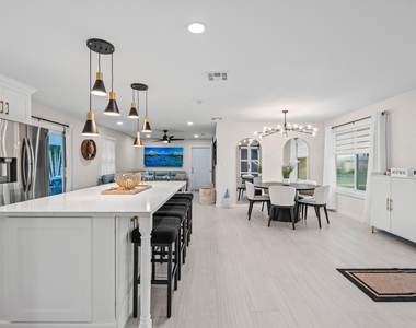 9165 Se Yacht Club Circle - Photo Thumbnail 7