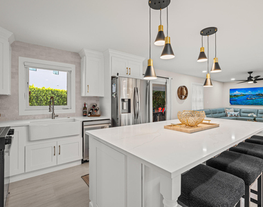 9165 Se Yacht Club Circle - Photo Thumbnail 5