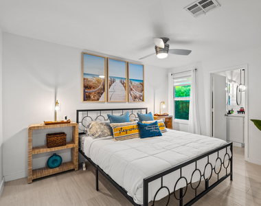 9165 Se Yacht Club Circle - Photo Thumbnail 12