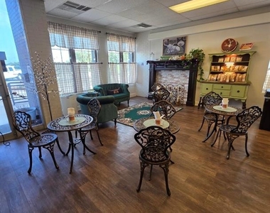 102 W Main Street - Photo Thumbnail 2