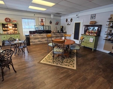 102 W Main Street - Photo Thumbnail 1