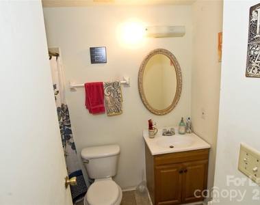 1635 Van Dyke Drive - Photo Thumbnail 13
