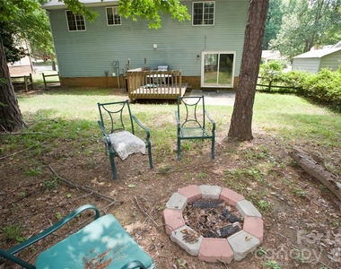 1635 Van Dyke Drive - Photo Thumbnail 24