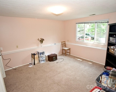1635 Van Dyke Drive - Photo Thumbnail 19