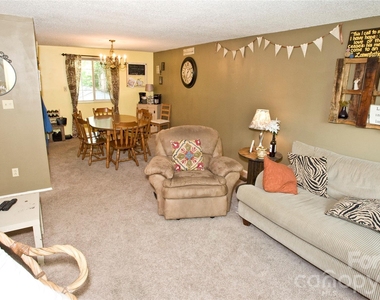 1635 Van Dyke Drive - Photo Thumbnail 5