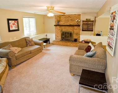 1635 Van Dyke Drive - Photo Thumbnail 1