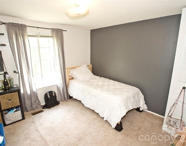1635 Van Dyke Drive - Photo Thumbnail 18