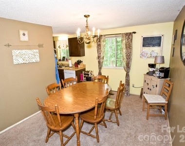 1635 Van Dyke Drive - Photo Thumbnail 7