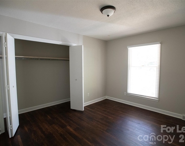 9100 Nash Avenue - Photo Thumbnail 8
