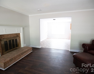 9100 Nash Avenue - Photo Thumbnail 6