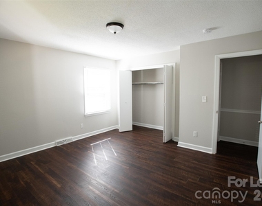 9100 Nash Avenue - Photo Thumbnail 10