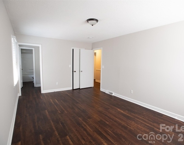 9100 Nash Avenue - Photo Thumbnail 15