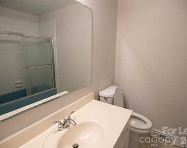 9100 Nash Avenue - Photo Thumbnail 9