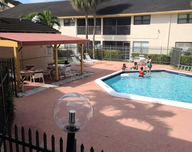 2977 Nw Riverside Drive - Photo Thumbnail 11