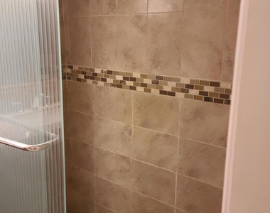 2977 Nw Riverside Drive - Photo Thumbnail 5
