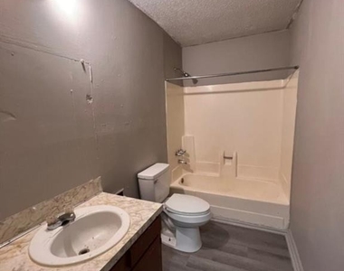 334 Brevard Street - Photo Thumbnail 4