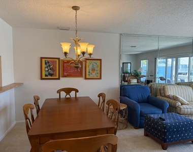 809 Ocean Dunes Circle Circle - Photo Thumbnail 7