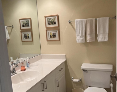 809 Ocean Dunes Circle Circle - Photo Thumbnail 14