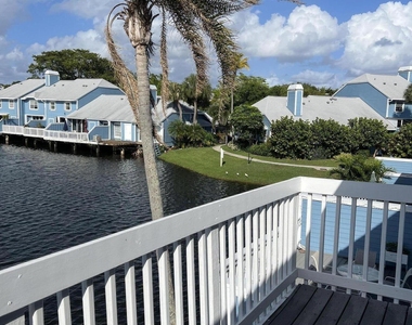 809 Ocean Dunes Circle Circle - Photo Thumbnail 19