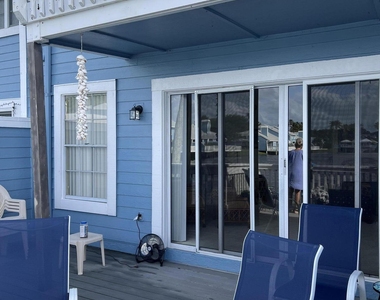 809 Ocean Dunes Circle Circle - Photo Thumbnail 18