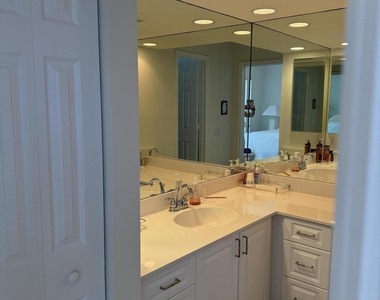 809 Ocean Dunes Circle Circle - Photo Thumbnail 10