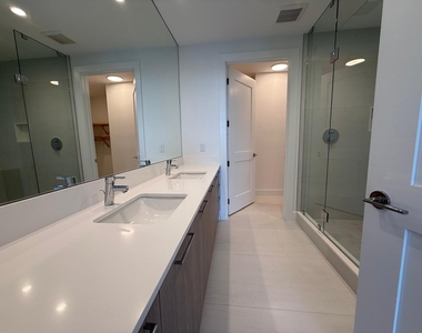 151 N Seabreeze Boulevard - Photo Thumbnail 5