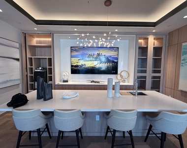 151 N Seabreeze Boulevard - Photo Thumbnail 17