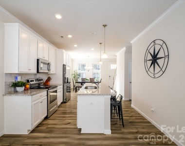 8156 Merryvale Lane - Photo Thumbnail 9