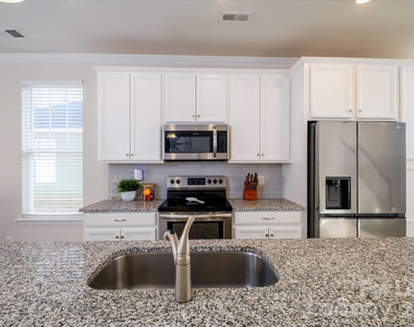 8156 Merryvale Lane - Photo Thumbnail 7