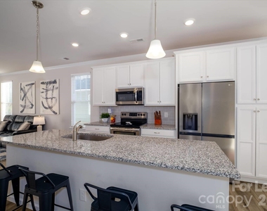 8156 Merryvale Lane - Photo Thumbnail 6