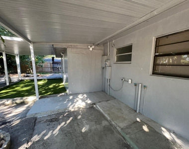 3265 E Palm Drive - Photo Thumbnail 16