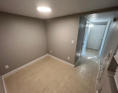 3265 E Palm Drive - Photo Thumbnail 8