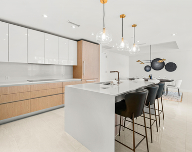 3100 N Ocean Drive - Photo Thumbnail 1