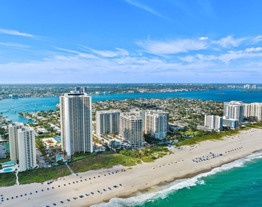 3100 N Ocean Drive - Photo Thumbnail 39