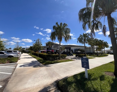 5663 Saint Armands Way - Photo Thumbnail 9