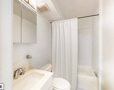 401 East 88th Street - Photo Thumbnail 5
