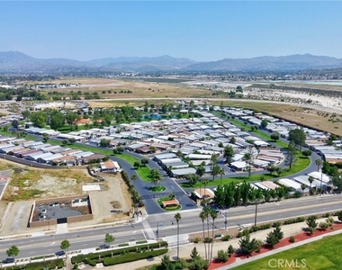 2230 Lake Park Drive - Photo Thumbnail 21