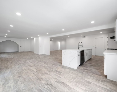 18578 Fieldbrook Street - Photo Thumbnail 7