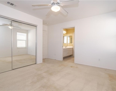 19932 Oakville Court - Photo Thumbnail 14
